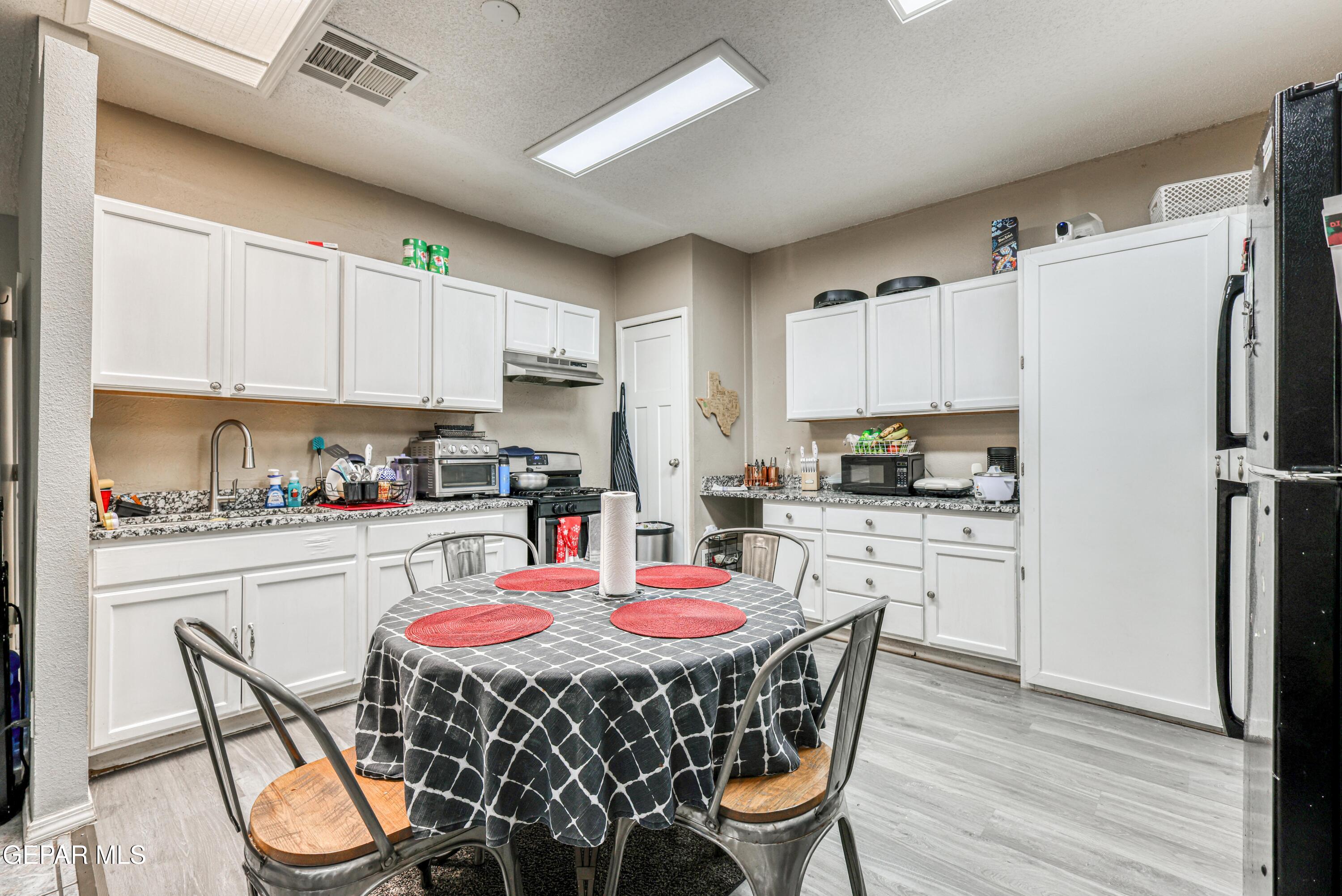 8751 Winchester Road El Paso, TX 79907 - Photo 15 of 65 15