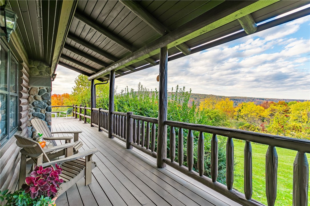 824 Mertz Road Middlesex, NY 14507 - Photo 23 of 45 Side Deck