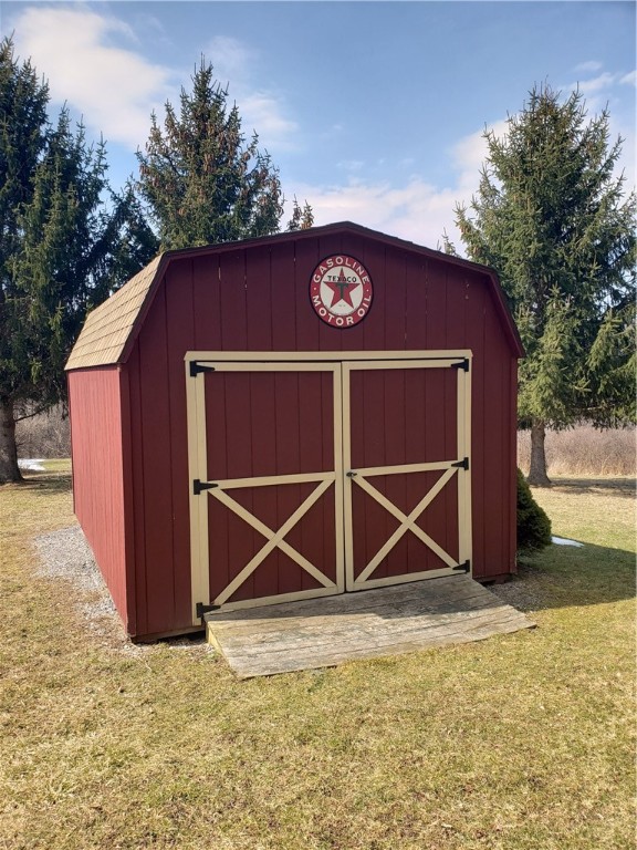 824 Mertz Road Middlesex, NY 14507 - Photo 33 of 45 Shed - 15' x 11'