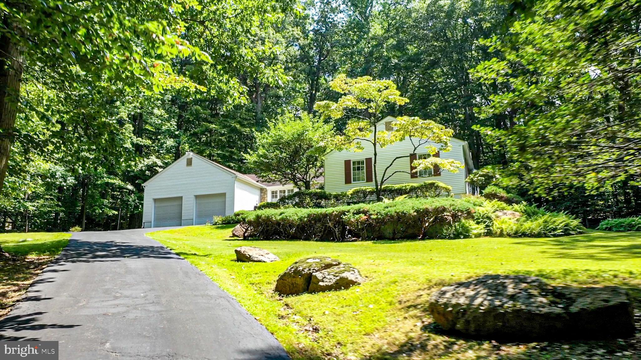 6956 Upper York Road New Hope, PA 18938 - Photo 1 of 23