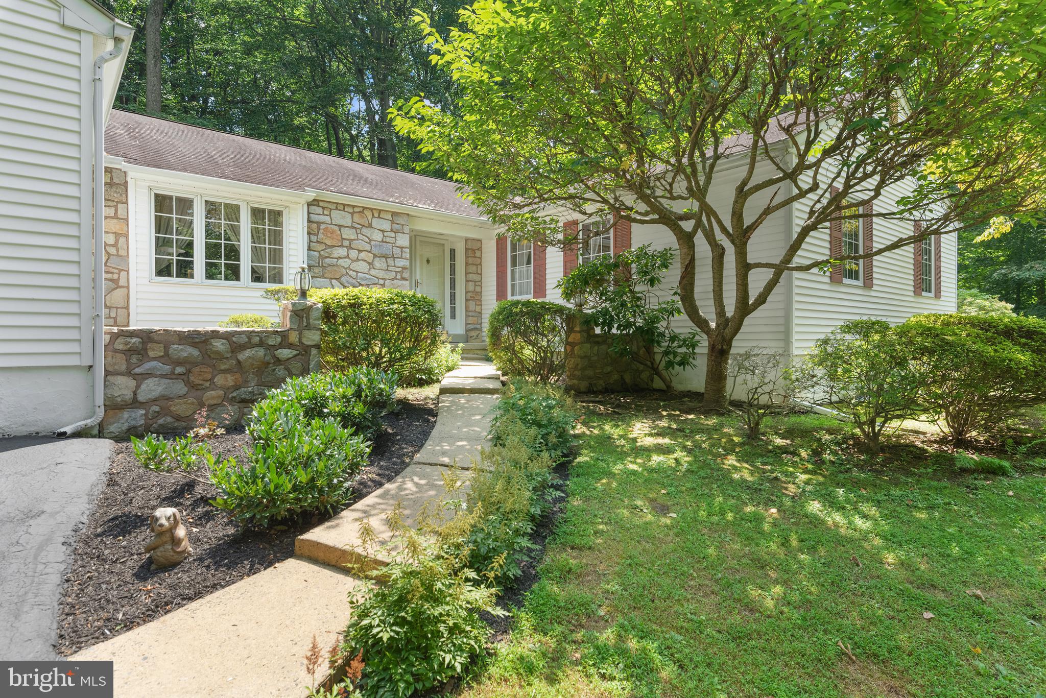 6956 Upper York Road New Hope, PA 18938 - Photo 4 of 23