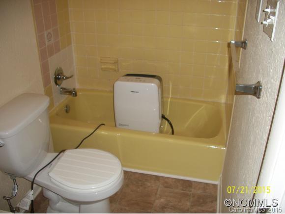 205 Church Road Fairview, NC 28730 - Photo 17 of 24 Gallery Image 17