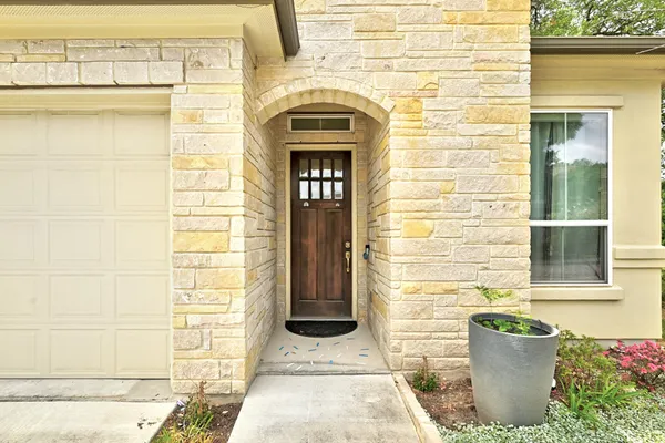 $3,200 | 8900 Jodie Lane, Austin, TX 78748