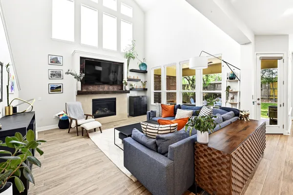$3,200 | 8900 Jodie Lane, Austin, TX 78748