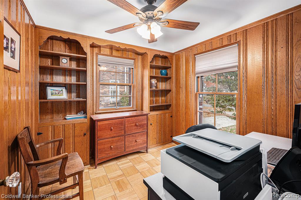 1358 Harvard Road Grosse Pointe Park, MI 48230 - Photo 18 of 52