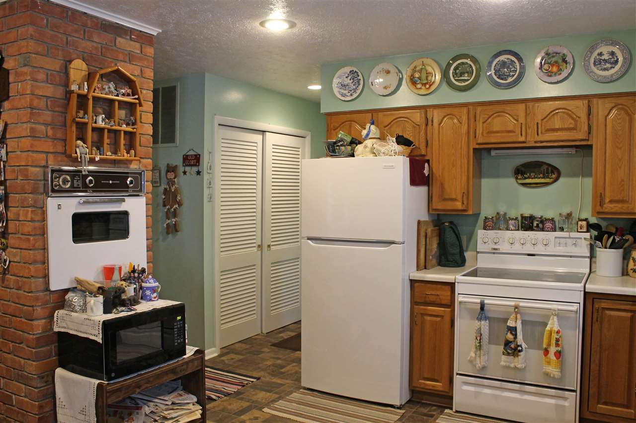 980 South Delaney Road Owosso, MI 48867 - Photo 16 of 35
