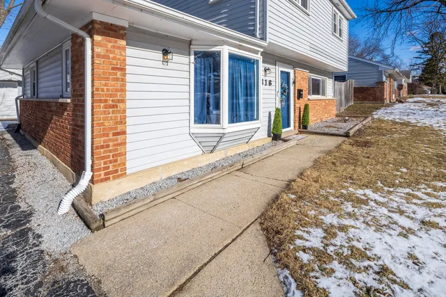 $199,000 | 316 Sangamon Street, Park Forest, IL 60466