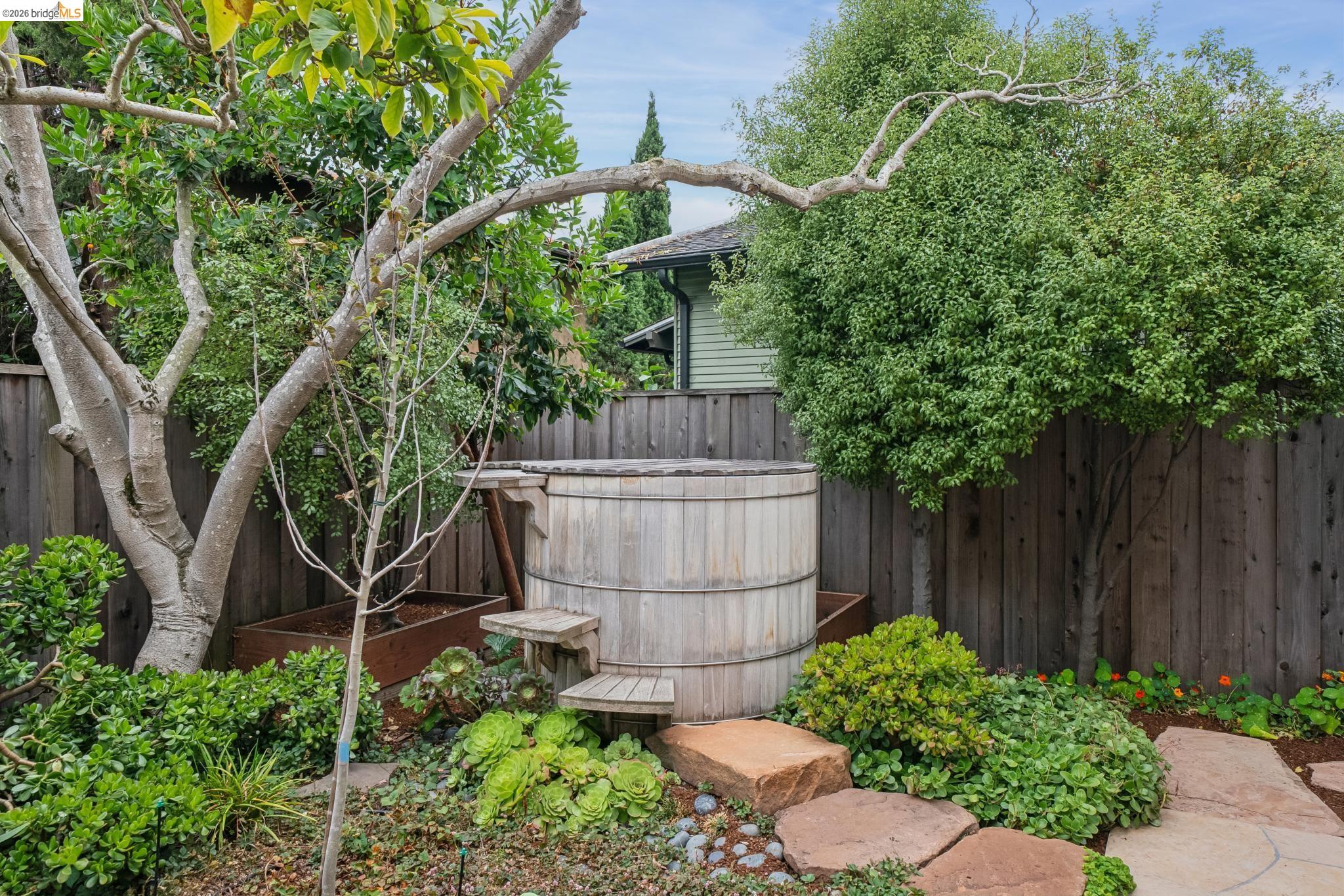 1246 Hopkins Street Berkeley, CA 94702 - Photo 56 of 68