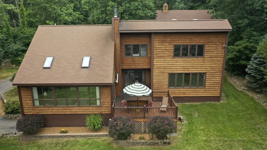 15 Valley Road Hampstead, NH 03841 - Photo 2 of 40