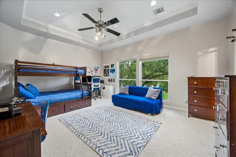 $1,570,000 | 5211 Pocahontas Street, Bellaire, TX 77401