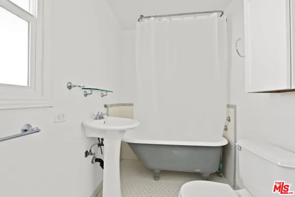 $2,300 | 1388 Edgecliffe Drive, Los Angeles, CA 90026