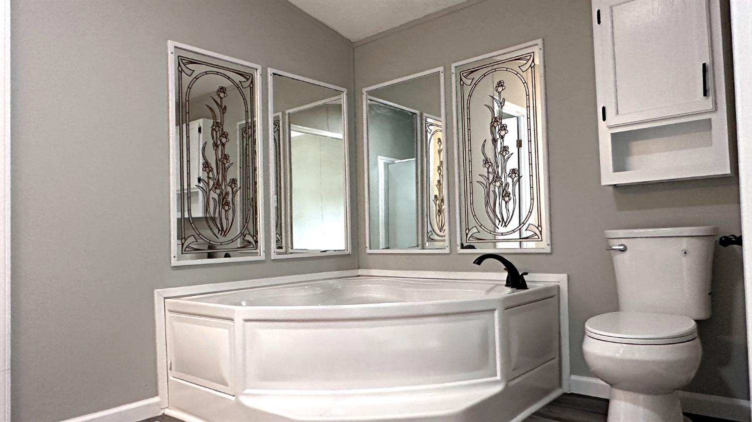 696 Tanglewood Road Versailles, IN 47042 - Photo 11 of 16 Gallery Image 11