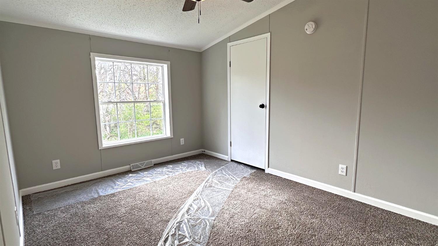 696 Tanglewood Road Versailles, IN 47042 - Photo 12 of 16 Gallery Image 12