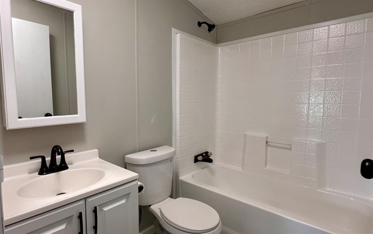 696 Tanglewood Road Versailles, IN 47042 - Photo 14 of 16 Gallery Image 14