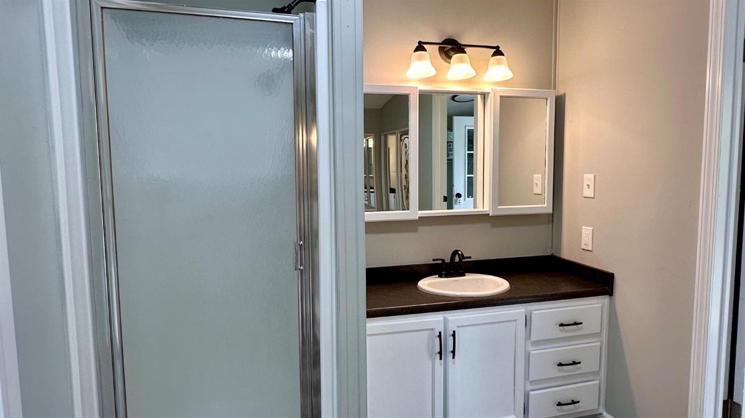 696 Tanglewood Road Versailles, IN 47042 - Photo 10 of 16 Gallery Image 10