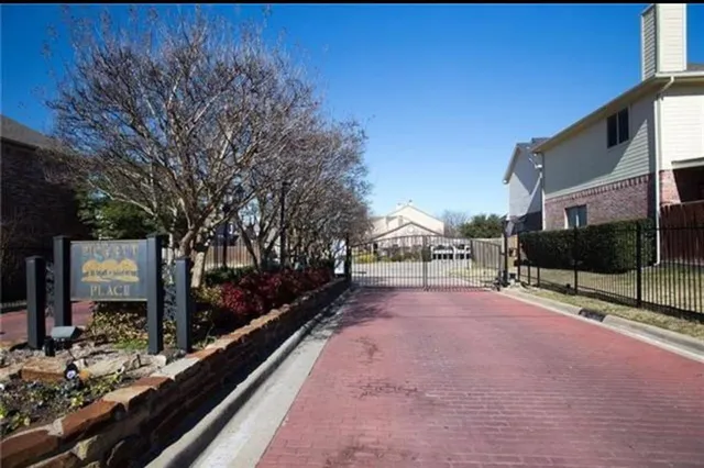 $2,100 | 3934 Brandon Park Drive, Garland, TX 75044