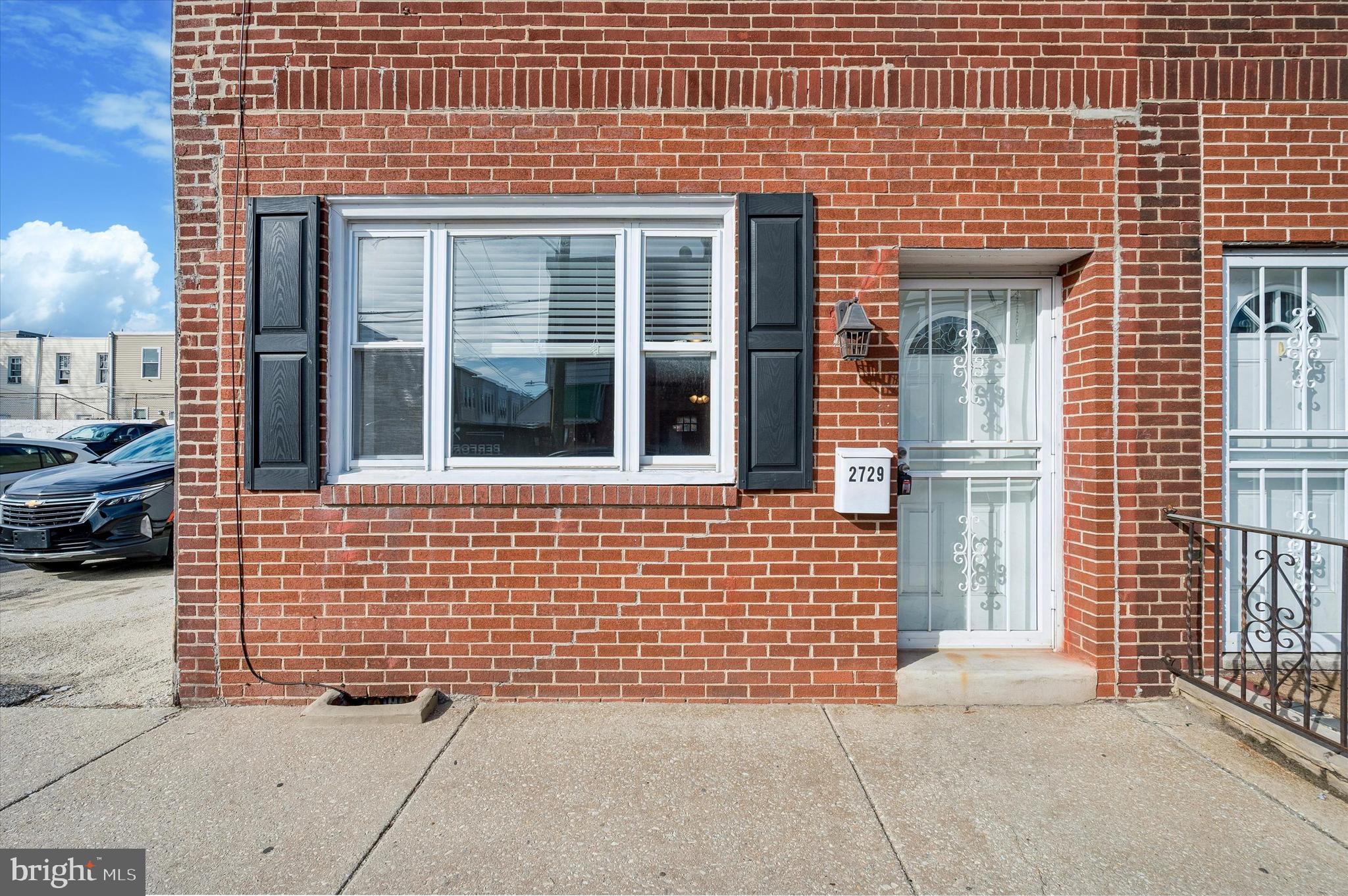 2729 Reed Street Philadelphia, PA 19146 - Photo 3 of 28 Gallery Image 3