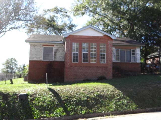 2738 10th Street Columbus, GA 31906 - Photo 1 of 21 Main View
