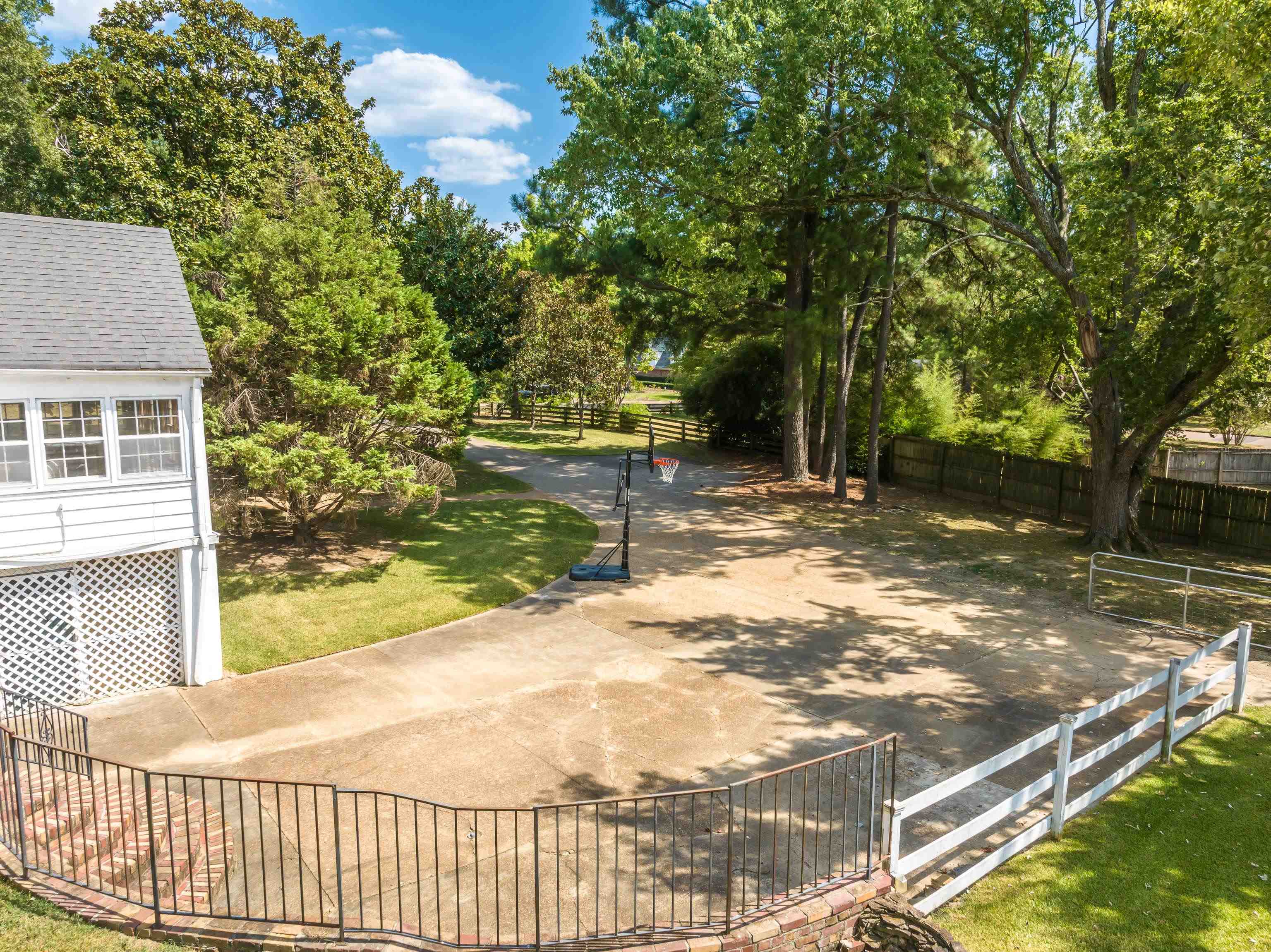 2099 Sunset Road Germantown, TN 38138 - Photo 30 of 39 Gallery Image 30