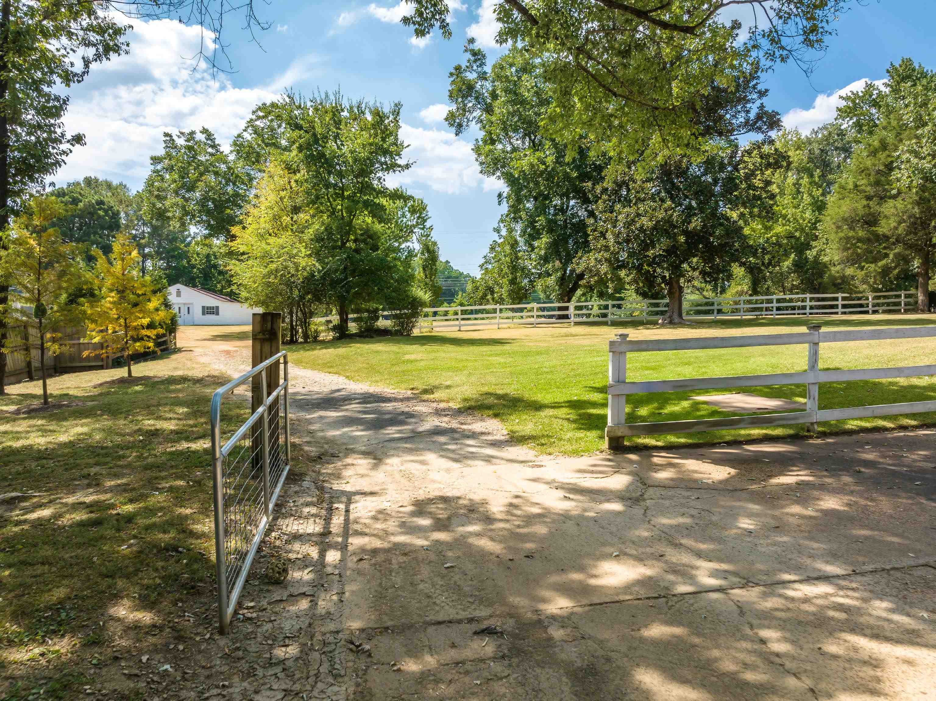 2099 Sunset Road Germantown, TN 38138 - Photo 31 of 39 Gallery Image 31