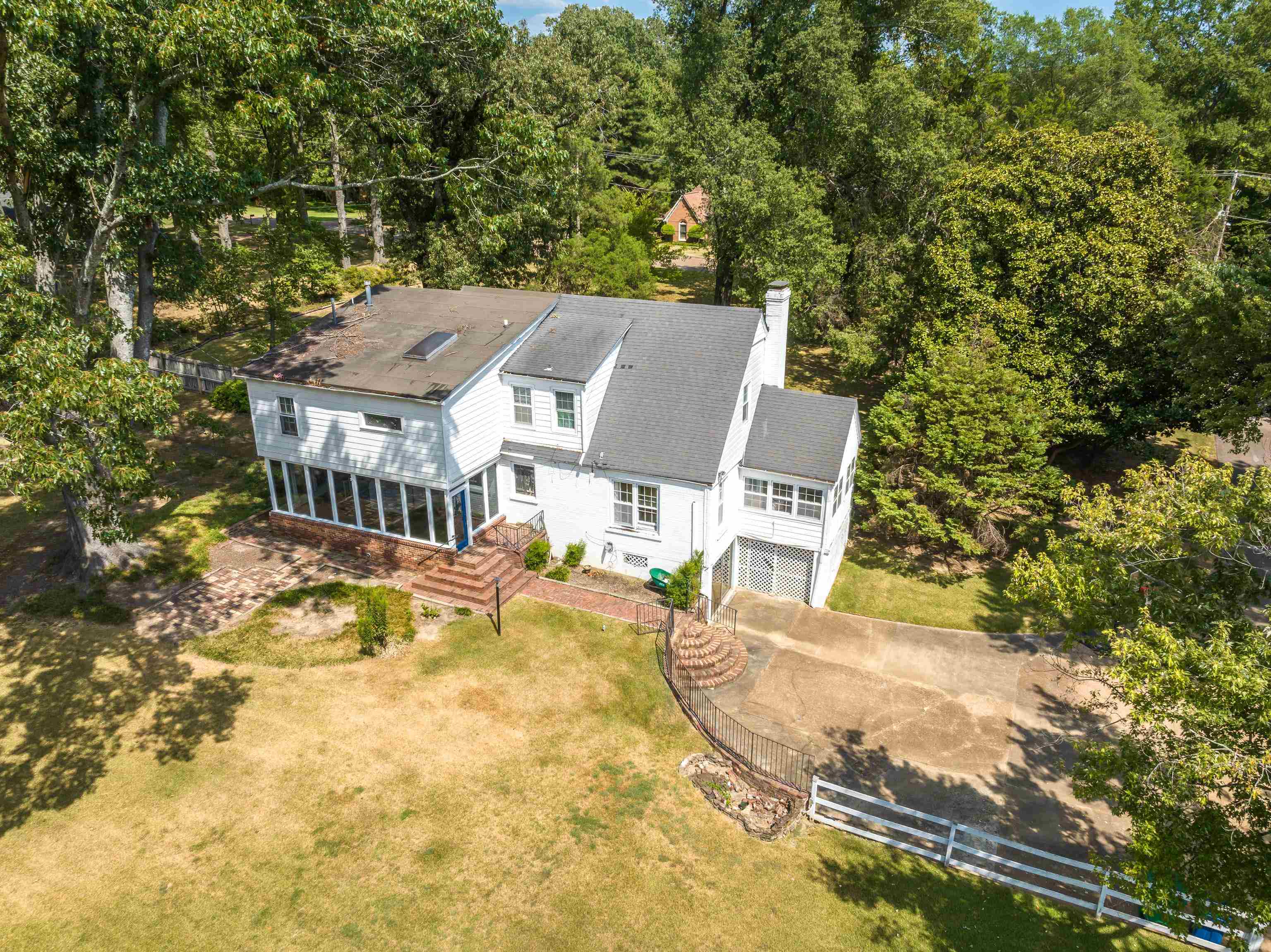 2099 Sunset Road Germantown, TN 38138 - Photo 7 of 39 Gallery Image 7