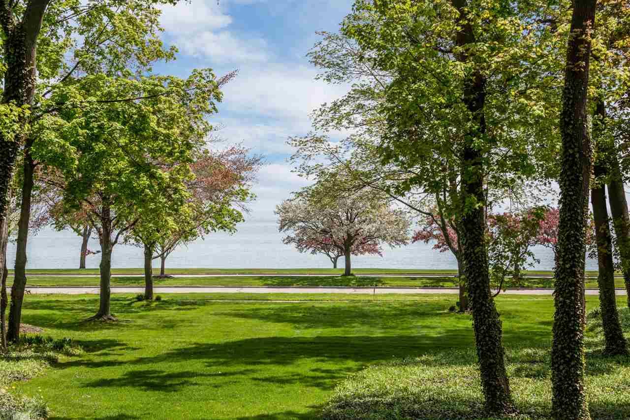 735 Lake Shore Road Grosse Pointe, MI 48236 - Photo 87 of 98 31344112-86.JPG