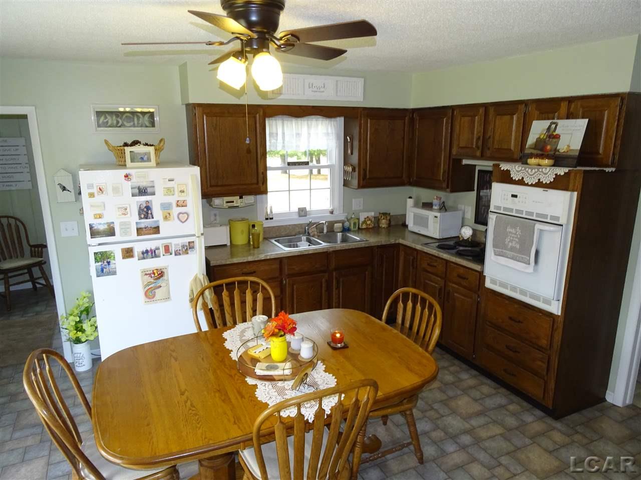 14095 Vischer Road Addison, MI 49220 - Photo 7 of 23 50027913-6.JPG