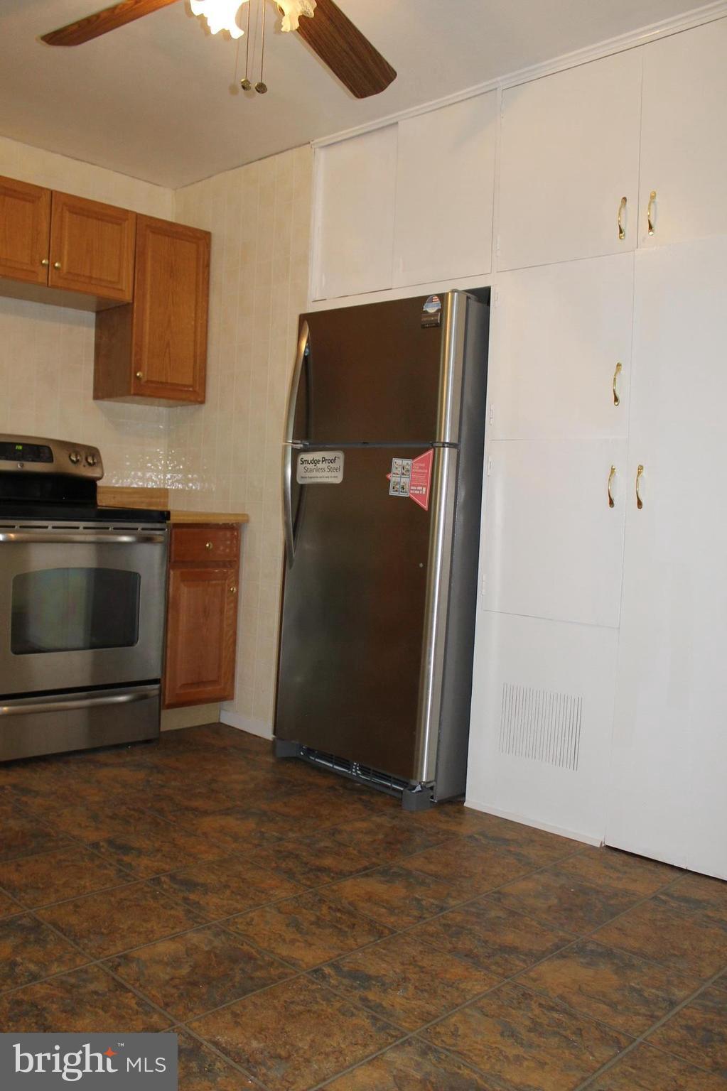 1609 Naturo Road Towson, MD 21286 - Photo 7 of 17 Kitchen