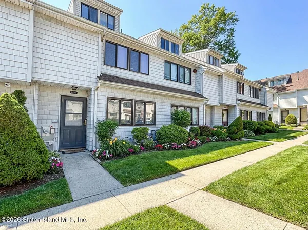 $665,000 | 291 D Signs Road, Unit D | Bulls Head