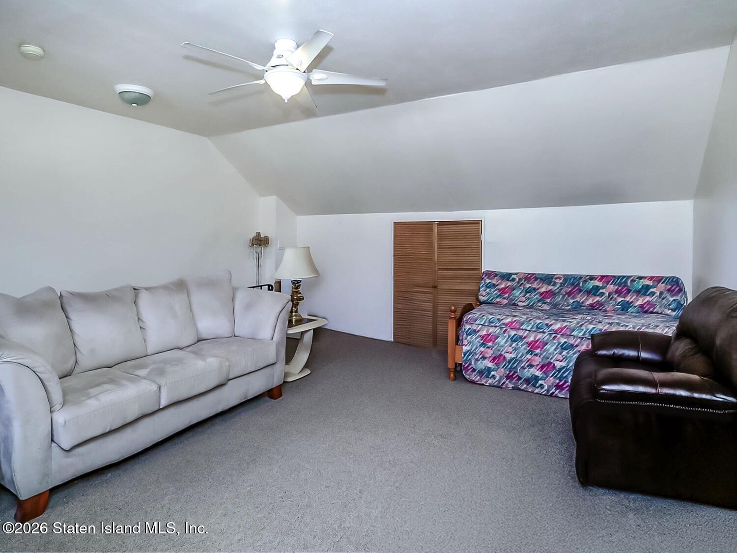 291 D Signs Road, Unit D Staten Island, NY 10314 - Photo 16 of 21 IMG_8393