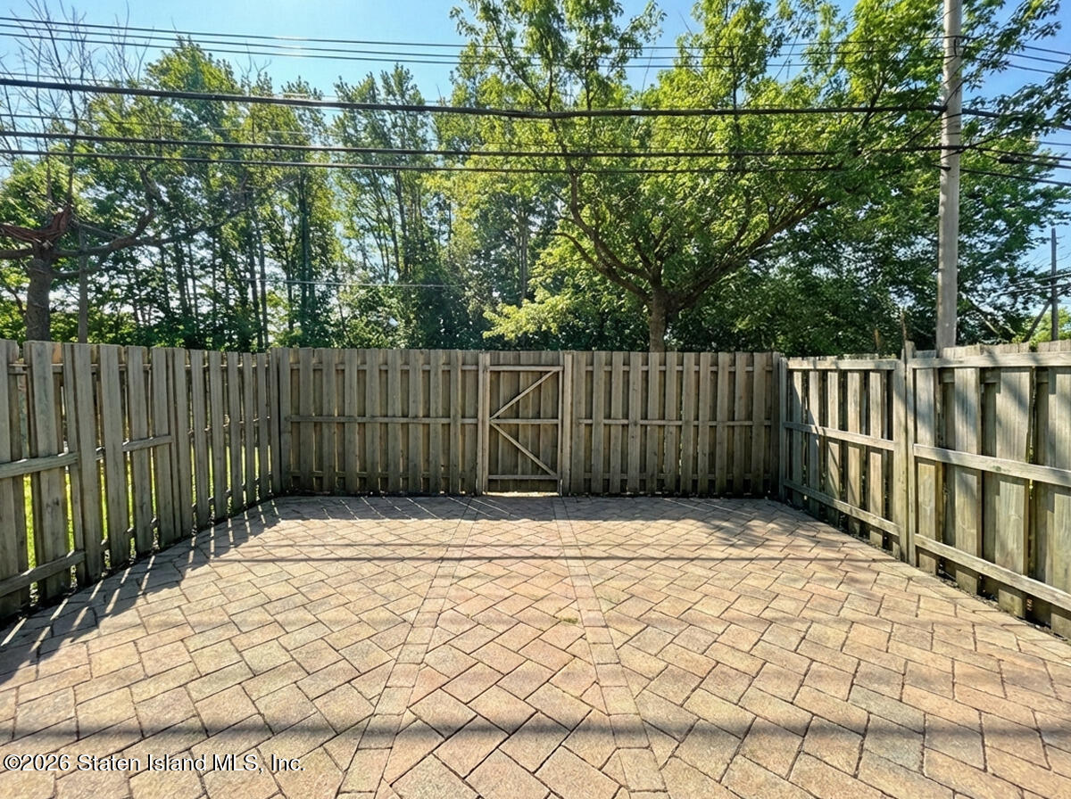 291 D Signs Road, Unit D Staten Island, NY 10314 - Photo 20 of 21 IMG_0650