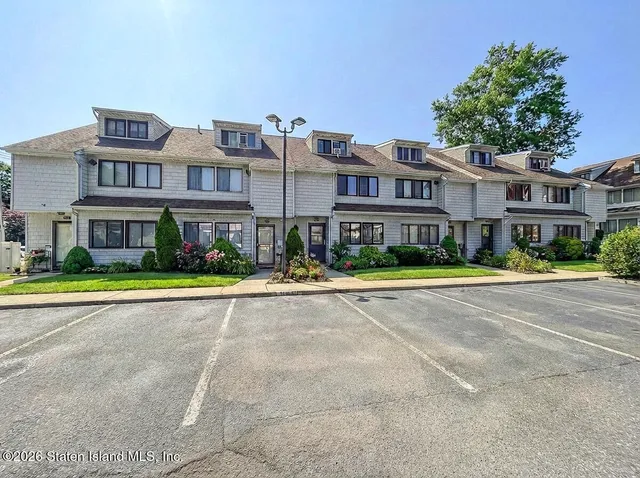 $675,000 | 291 D Signs Road, Unit D | Bulls Head