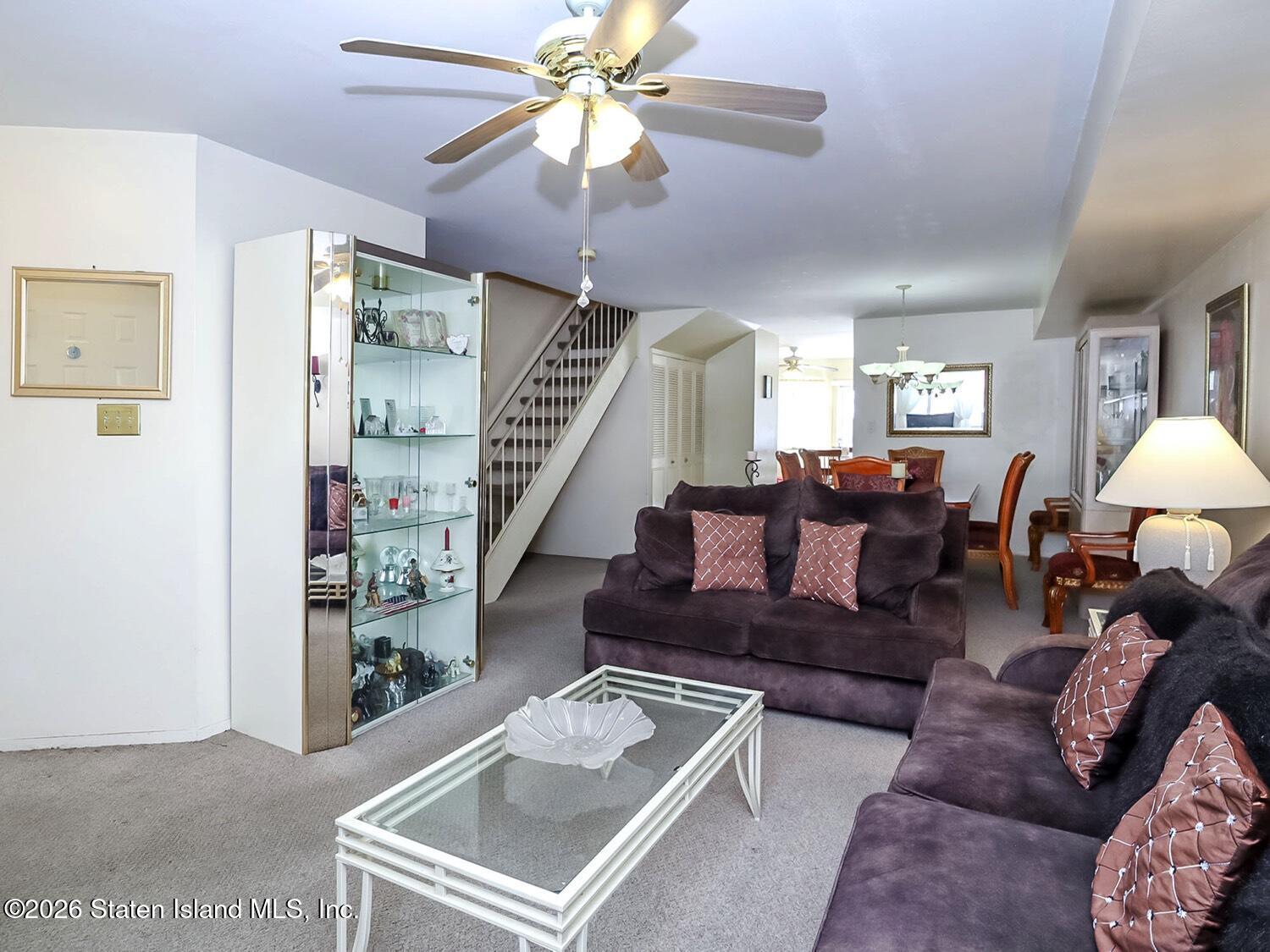 291 D Signs Road, Unit D Staten Island, NY 10314 - Photo 5 of 21 IMG_8373