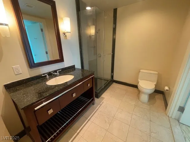 $2,900 | 2700 South Las Vegas Boulevard, Unit 2308, Las Vegas, NV 89109