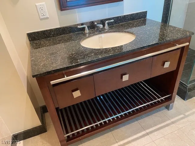 $2,900 | 2700 South Las Vegas Boulevard, Unit 2308, Las Vegas, NV 89109