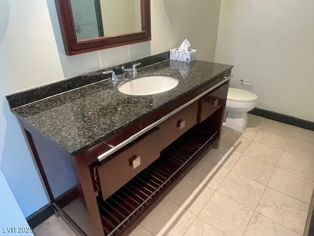 $2,900 | 2700 South Las Vegas Boulevard, Unit 2308, Las Vegas, NV 89109