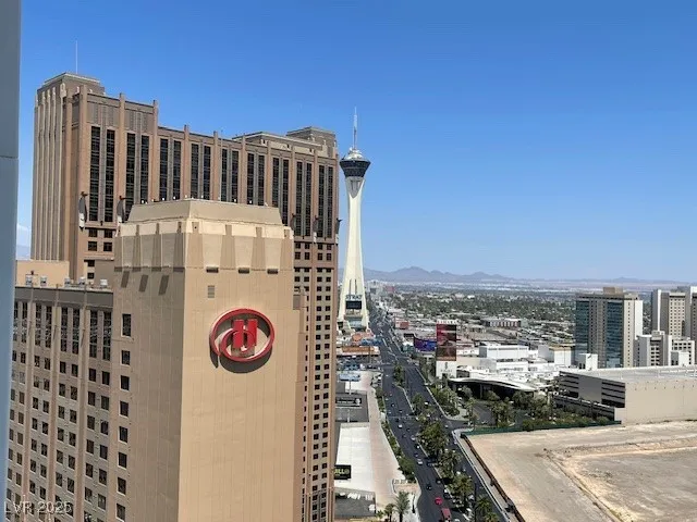 $2,900 | 2700 South Las Vegas Boulevard, Unit 2308, Las Vegas, NV 89109