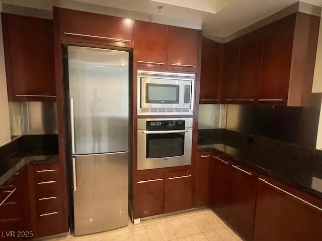 $2,900 | 2700 South Las Vegas Boulevard, Unit 2308, Las Vegas, NV 89109