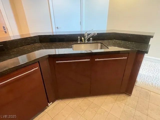 $2,900 | 2700 South Las Vegas Boulevard, Unit 2308, Las Vegas, NV 89109