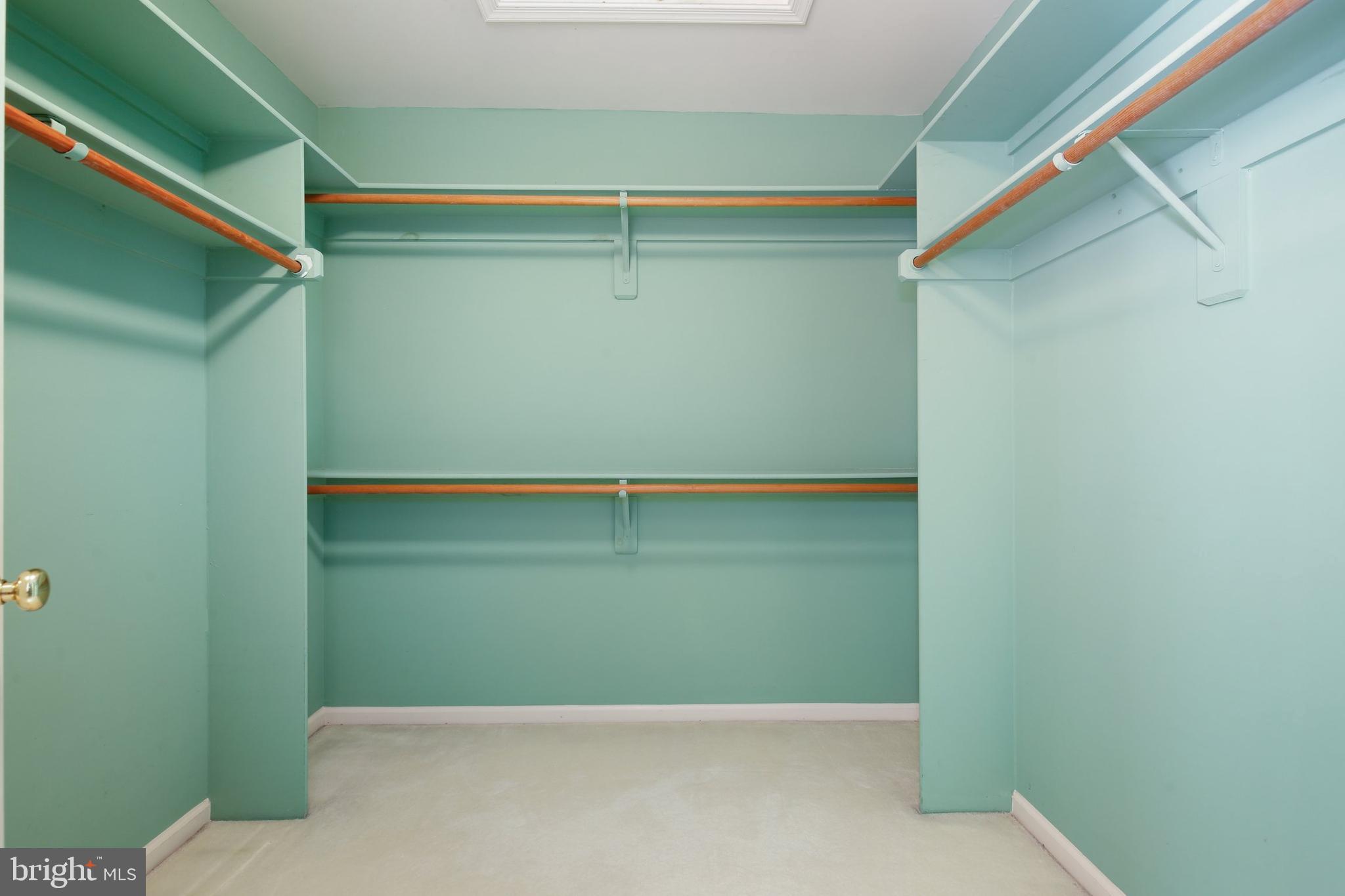 8402 Bells Ridge Terrace Potomac, MD 20854 - Photo 28 of 51 Gallery Image 28