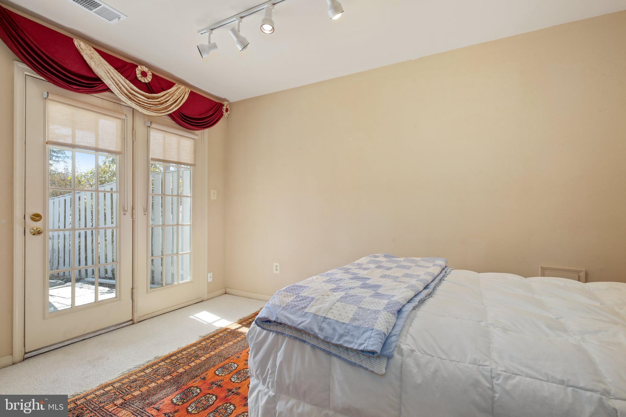8402 Bells Ridge Terrace Potomac, MD 20854 - Photo 37 of 51 Gallery Image 37