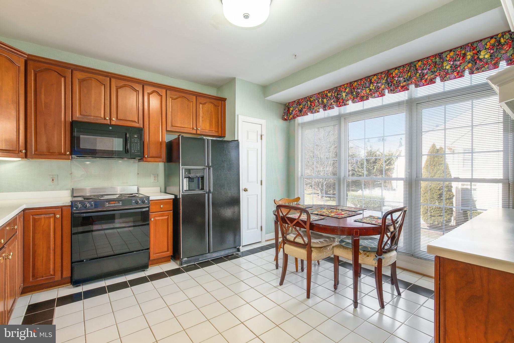 8402 Bells Ridge Terrace Potomac, MD 20854 - Photo 5 of 51 Gallery Image 5