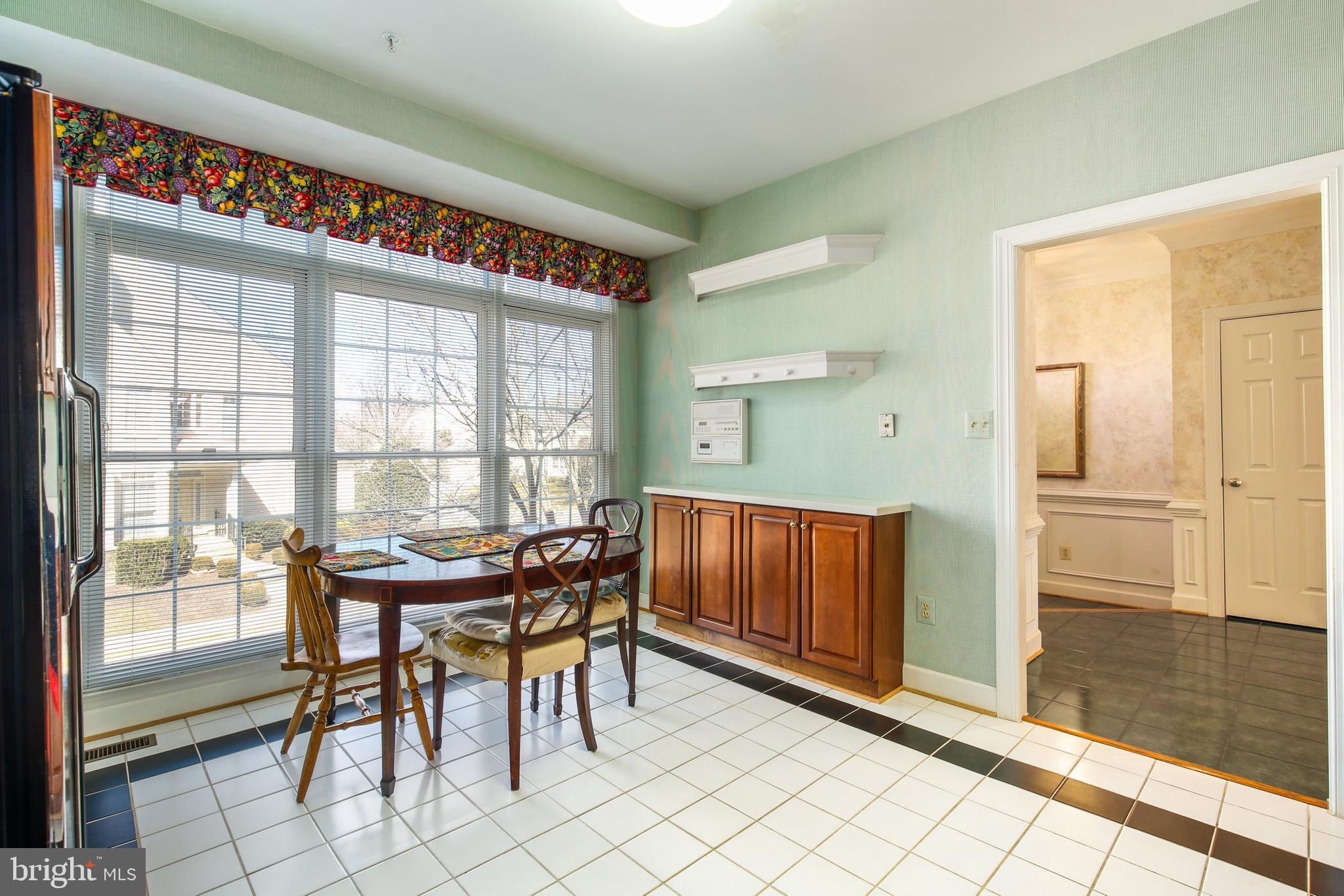 8402 Bells Ridge Terrace Potomac, MD 20854 - Photo 6 of 51 Gallery Image 6
