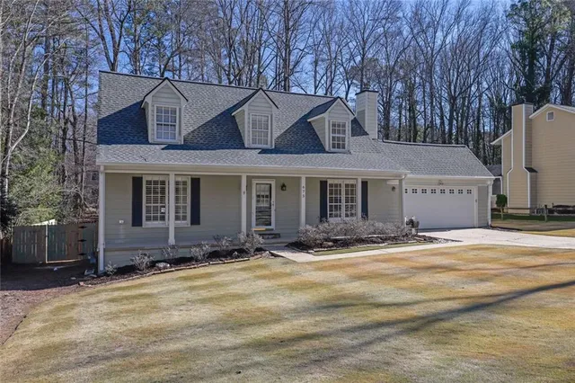 $569,990 | 675 Barrington Way, Roswell, GA 30076