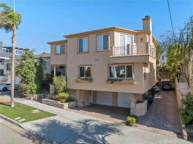 $2,795,000 | 944 5th Street, Hermosa Beach, CA 90254