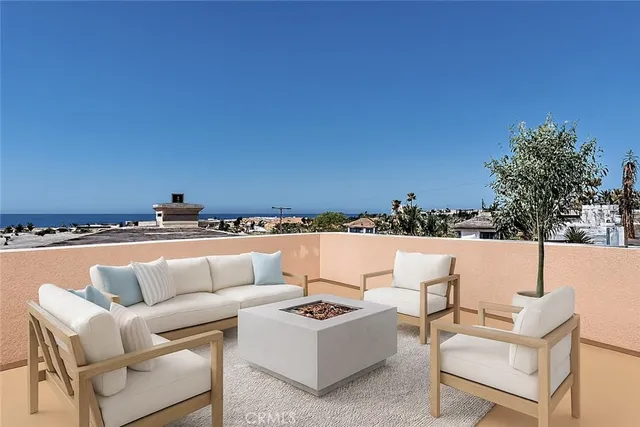 $2,795,000 | 944 5th Street, Hermosa Beach, CA 90254