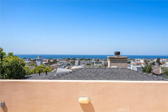 $2,795,000 | 944 5th Street, Hermosa Beach, CA 90254