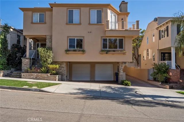 $2,795,000 | 944 5th Street, Hermosa Beach, CA 90254