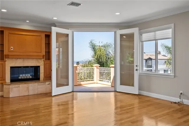 $2,795,000 | 944 5th Street, Hermosa Beach, CA 90254