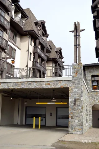 $599,000 | 780 Village Drive, Unit 308, Donnelly, ID 83615